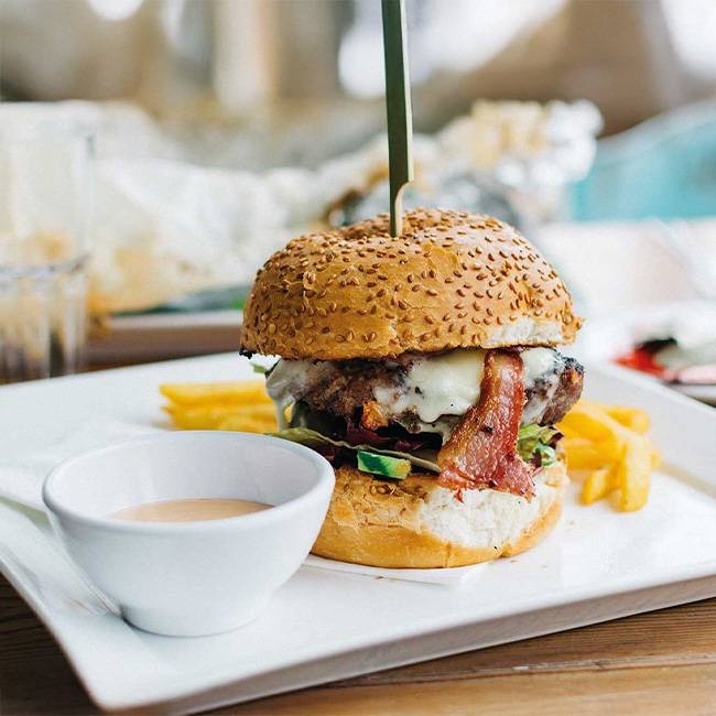 brasserie bordeaux centre - Restaurant Bordeaux Place du Parlement - restaurant BORDEAUX - manger en terrasse a bordeaux